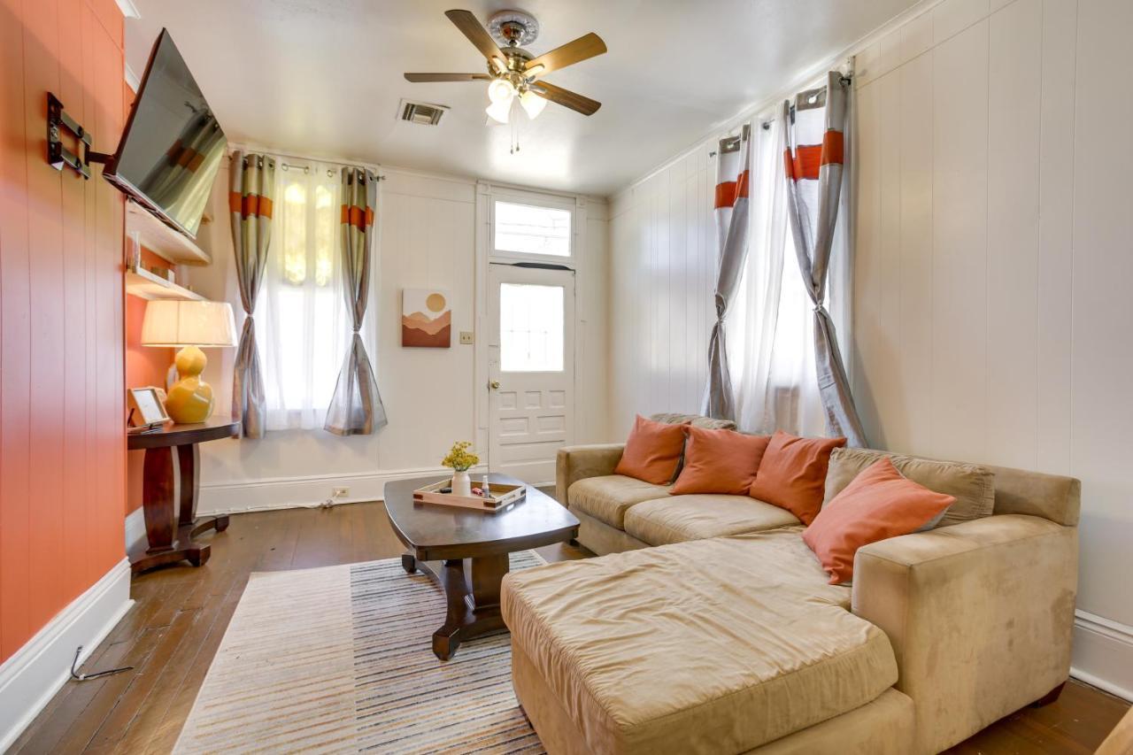Near Fair Grounds And Park! Holiday home